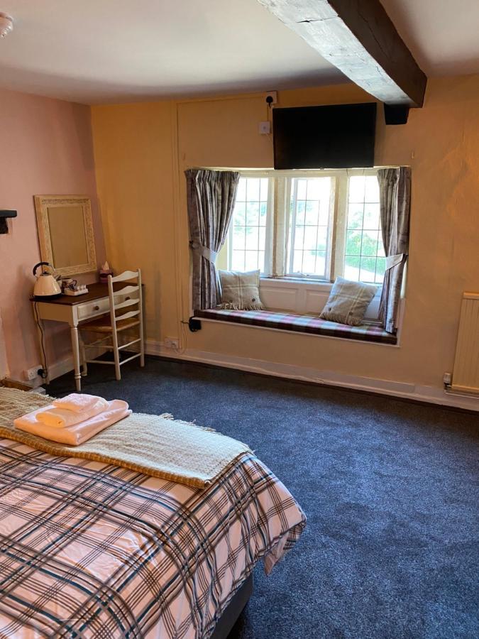 Bear Inn - Bisley Bisley  Eksteriør billede
